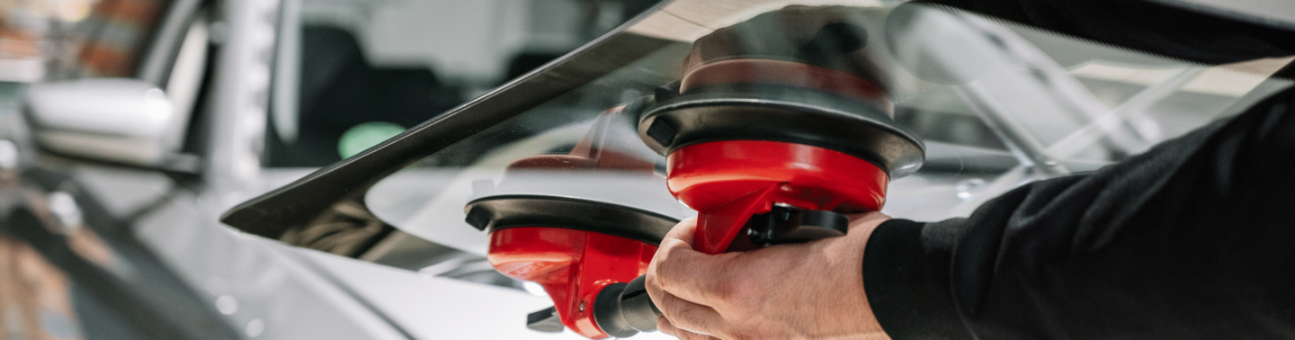 AUTO GLASS REPAIR SERVICES